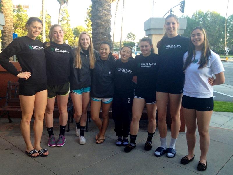 The Senior Life: Volleyball seniors reminisce on the 2011 season before State game