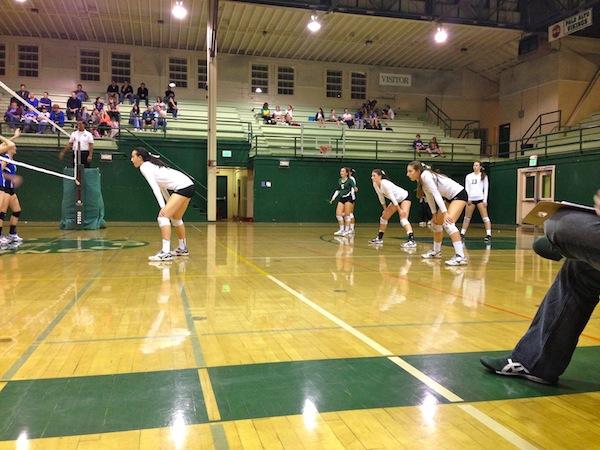 Volleyball falls to Los Altos in three sets during final home game of the season