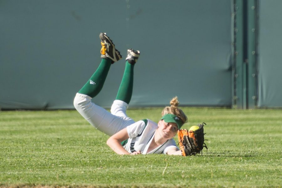 Softball looses to Fremont 12-1