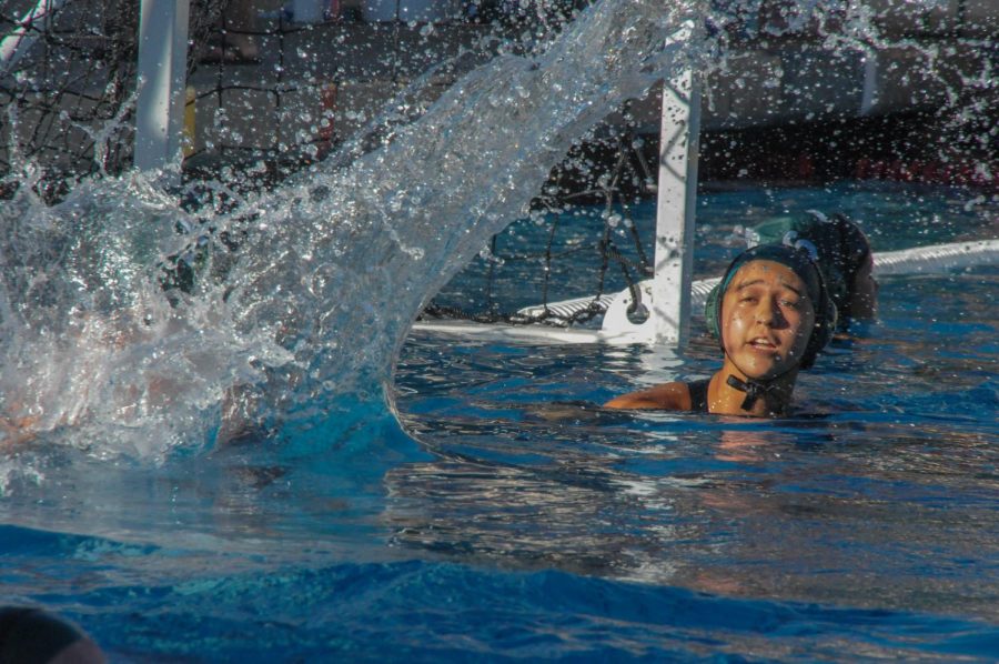 Paly+girls+water+polo+fell+to+crosstown+rival+Gunn+by+a+score+of+10-7+Thursday+night