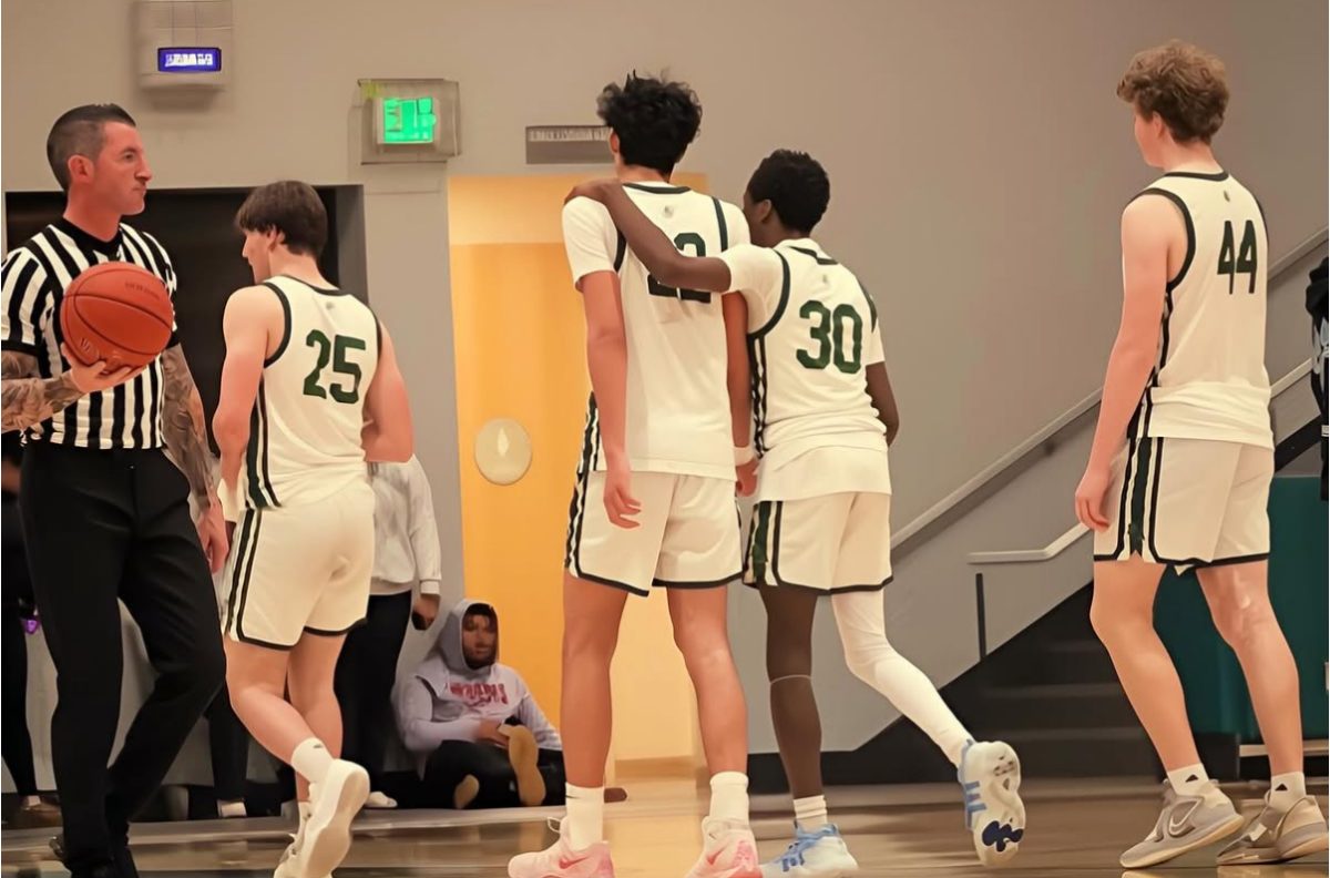 Palo Alto Mens Basketball Beat Mountain View 46-41