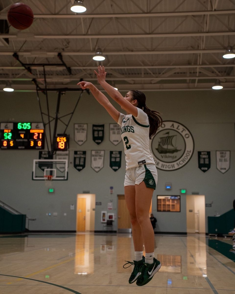 Paly Girls Basketball beat Cupertino 32-29